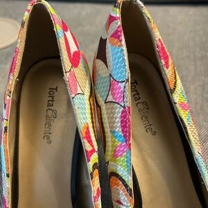Torta Caliente Women's Colorful Heels